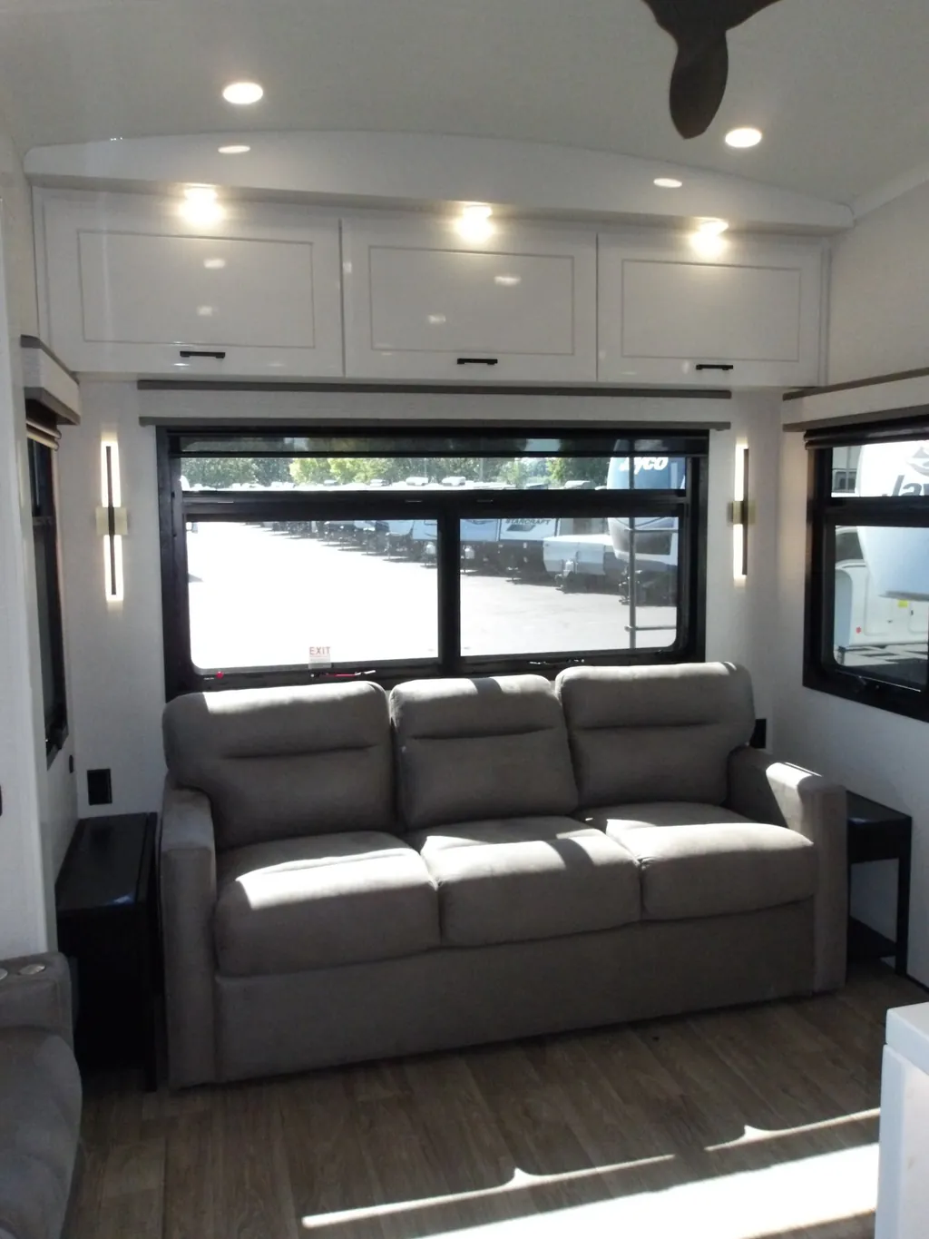 2027 Jayco Pinnacle 32RLTS, Photos photo 37