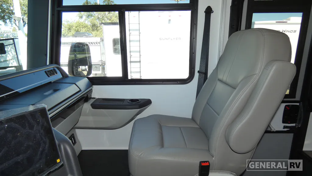 2027 Entegra Coach Vision XL 36C, Photos photo 11