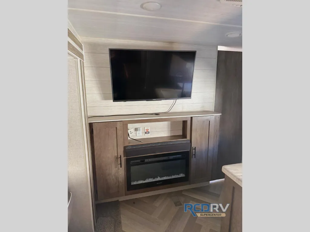2021 Forest River Wildwood 31KQBTS, Photos photo 32