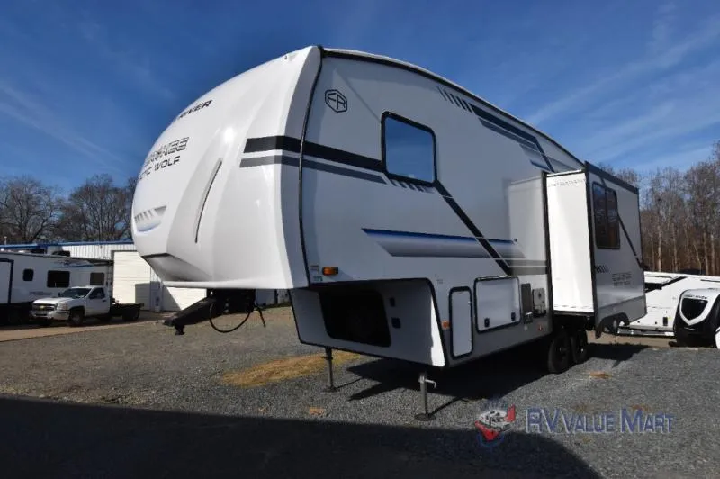 2025 Forest River Cherokee Arctic Wolf 23MLE - Photo 3