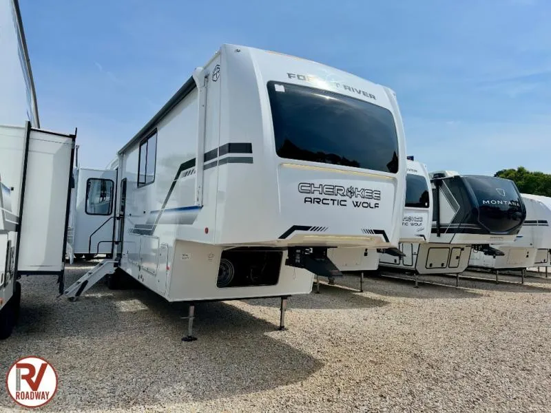 2026 Forest River RV Cherokee Arctic Wolf 387ML - Main photo