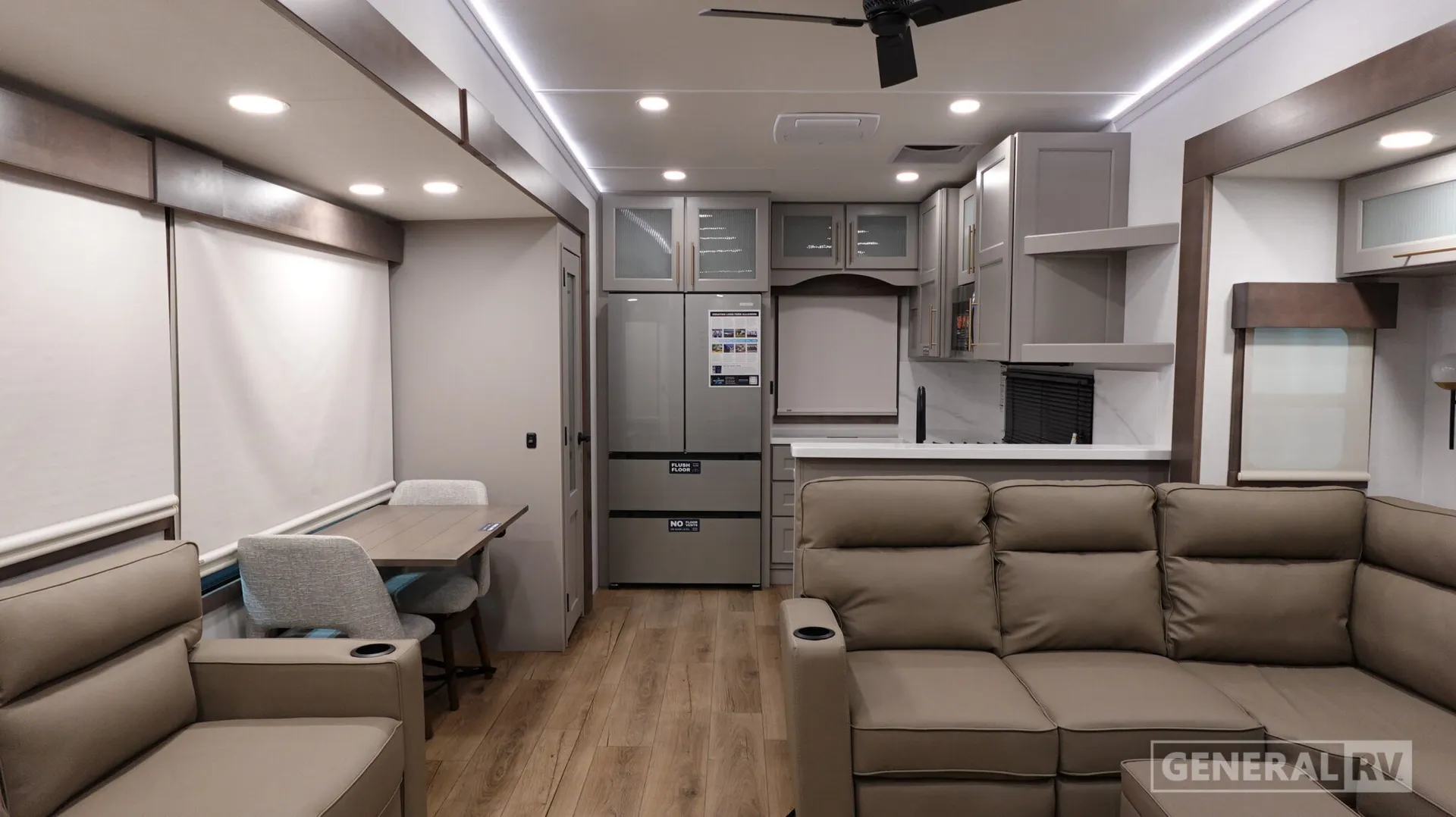 2026 Alliance RV Paradigm 382RK - Photo 3