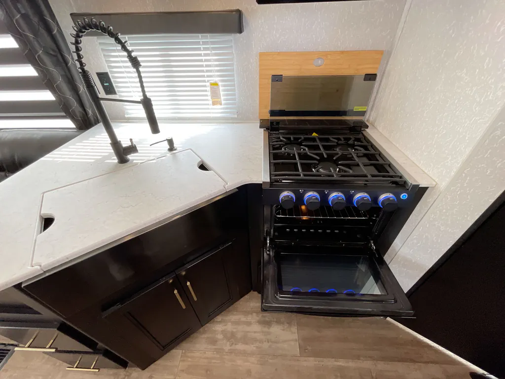 2022 Forest River Cherokee 274BRB, Photos photo 10