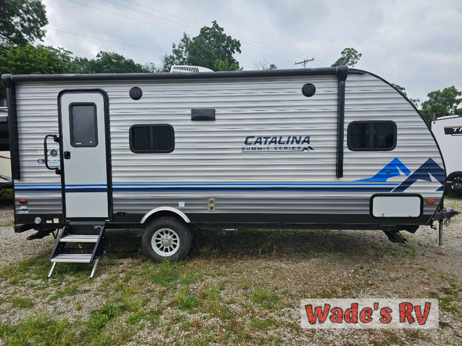2021 Coachmen Catalina Summit 174FQS - Photo 2