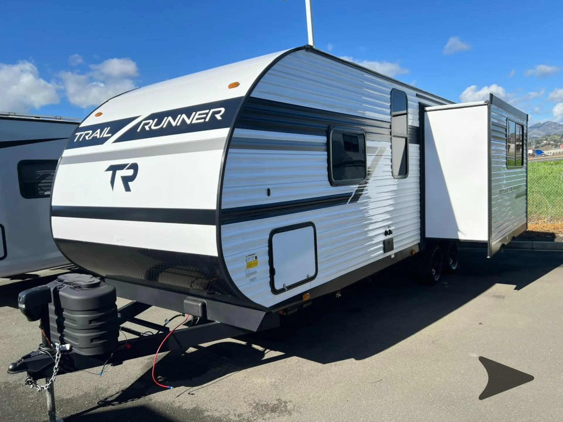2025 Heartland Trail Runner 255RL - Photo 4
