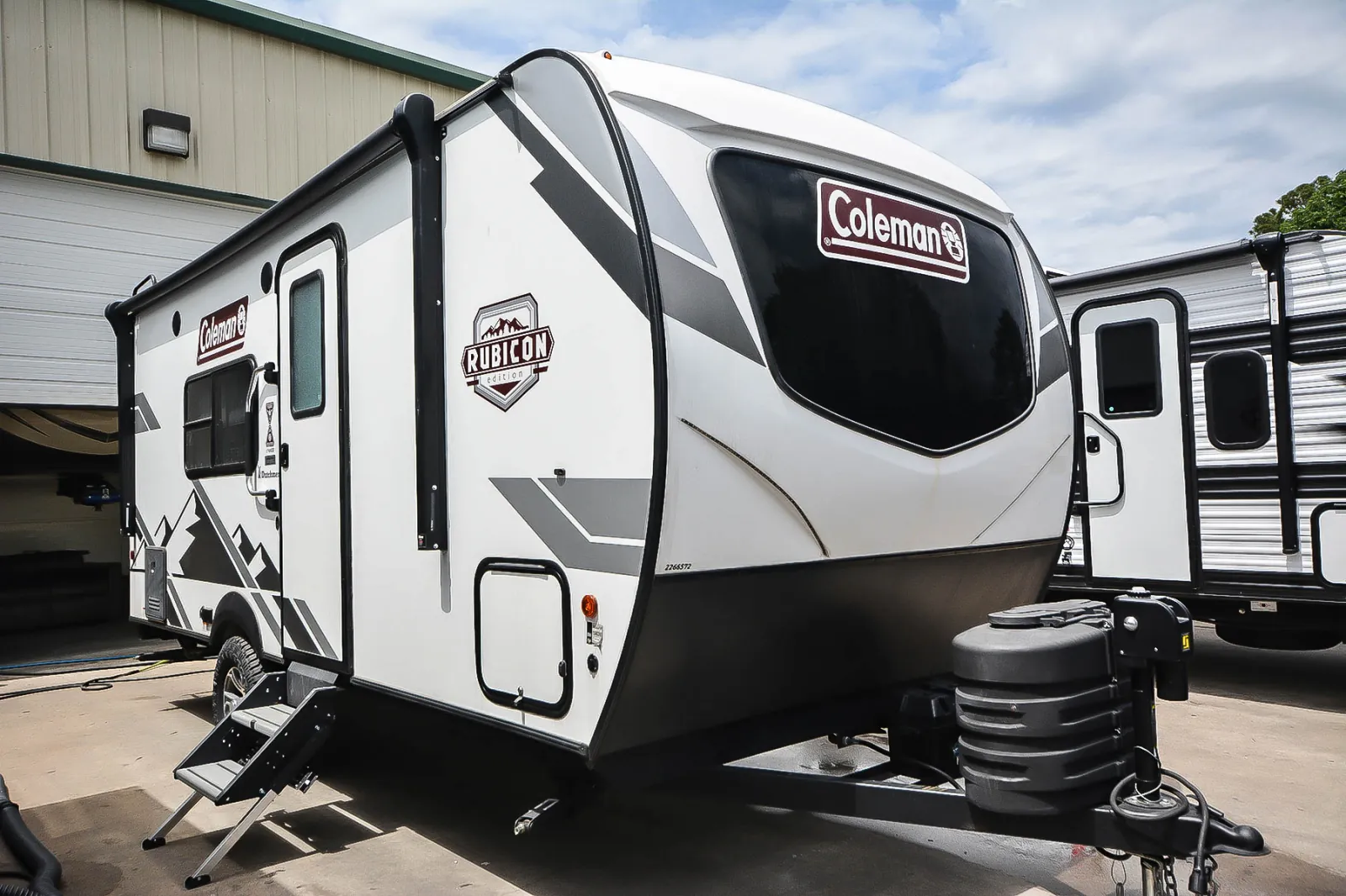 2024 Dutchmen Coleman Rubicon 1748RB - Photo 2