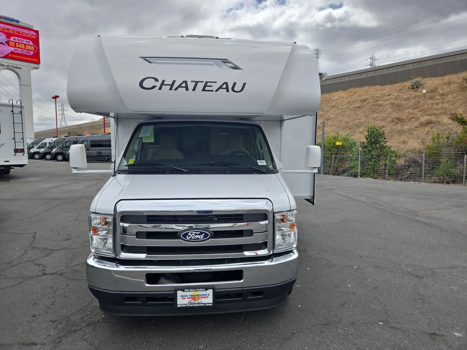 2026 Thor Motor Coach Chateau 25Z - Photo 3