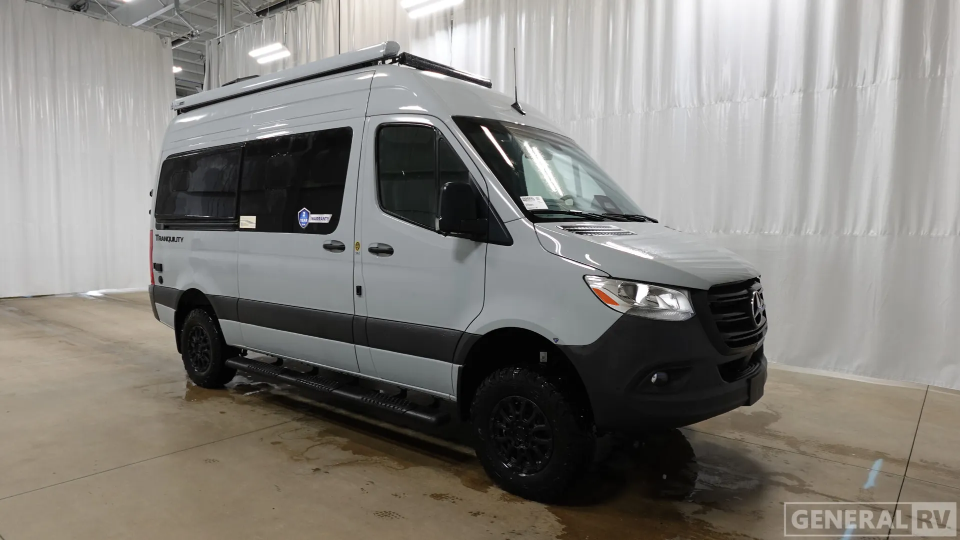2026 Thor Motor Coach Tranquility 19M - Photo 2