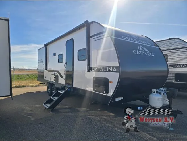 2026 Coachmen Catalina Summit Series 8 261BHS - Photo 3