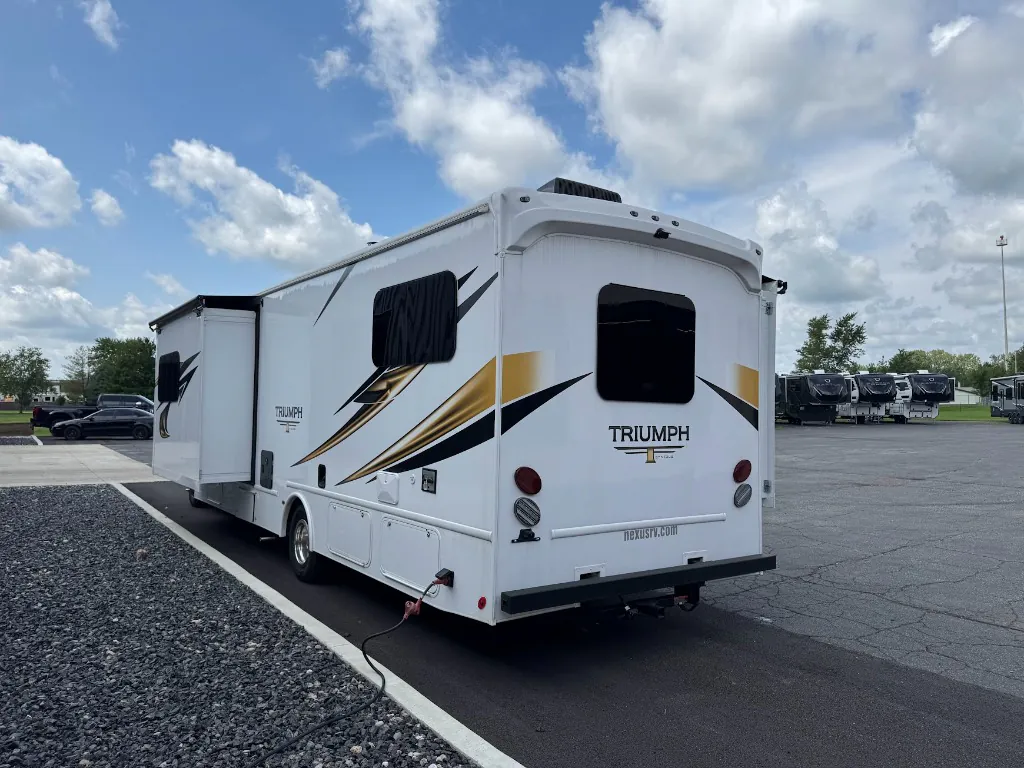 2026 Nexus Triumph 32T, Photos photo 11