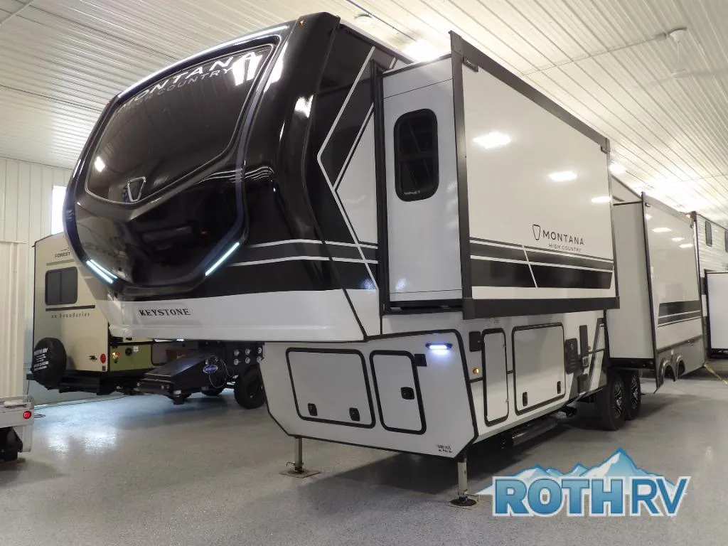 2026 Keystone Montana High Country 295RL - Photo 3