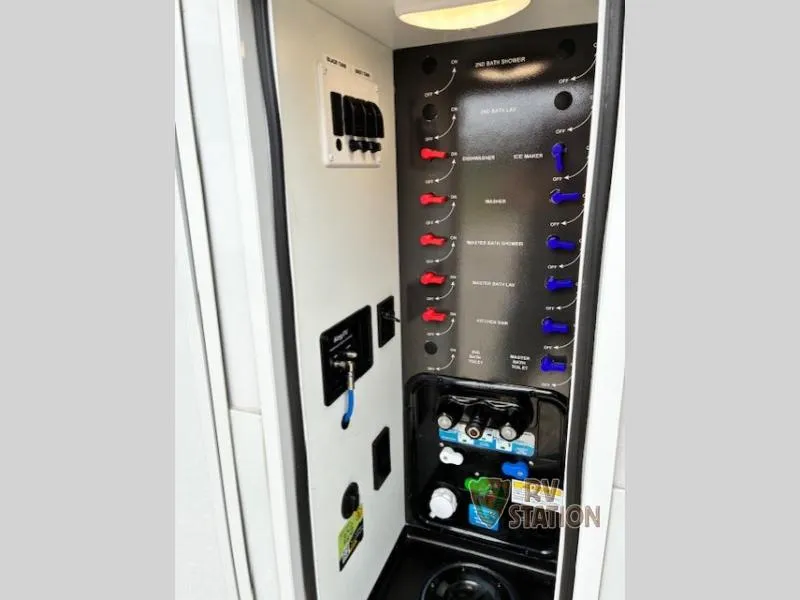 2026 Keystone Montana 3100RL - Photo 3