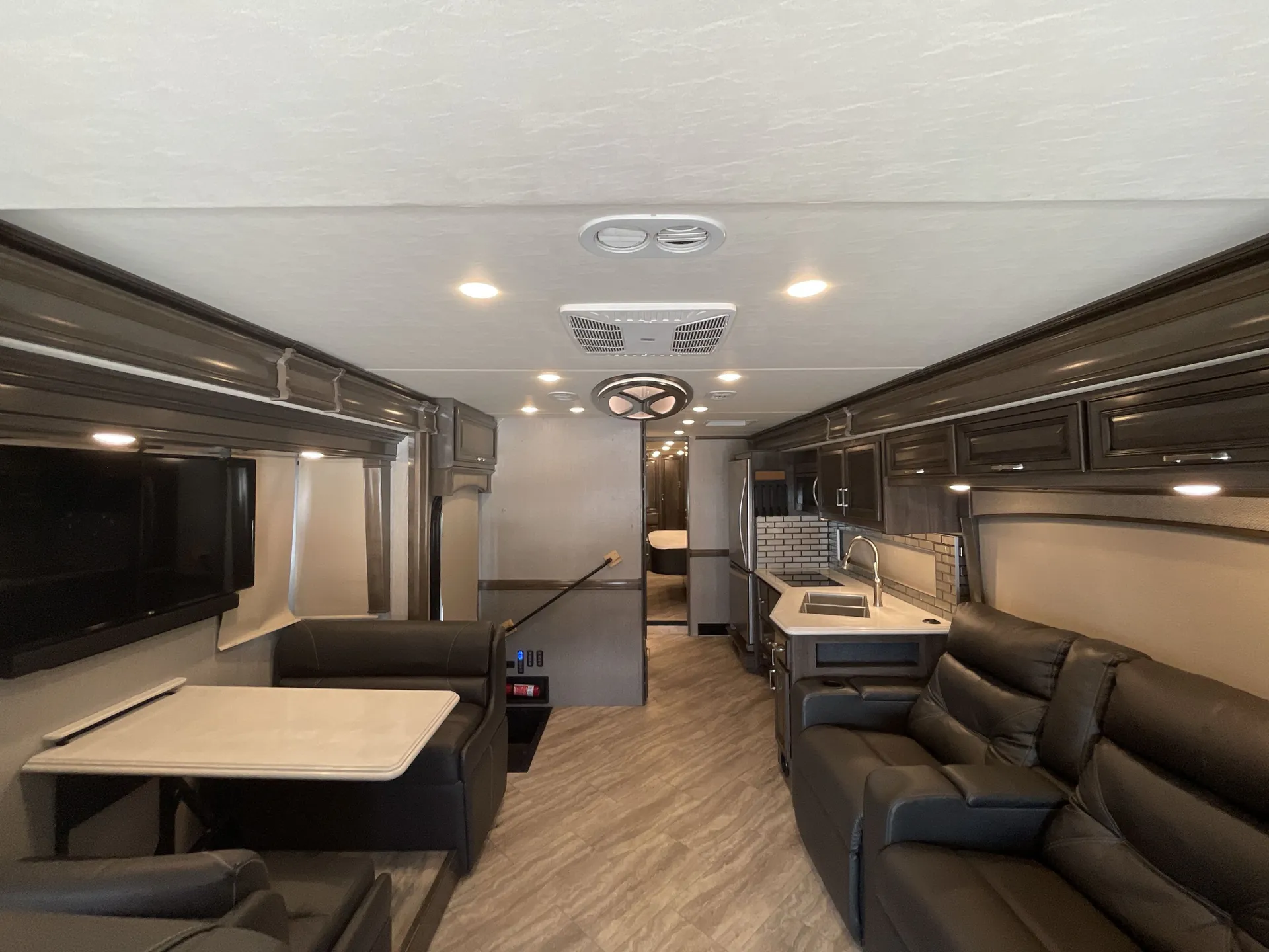 2020 fleetwood Pace Arrow 35S - Photo 4
