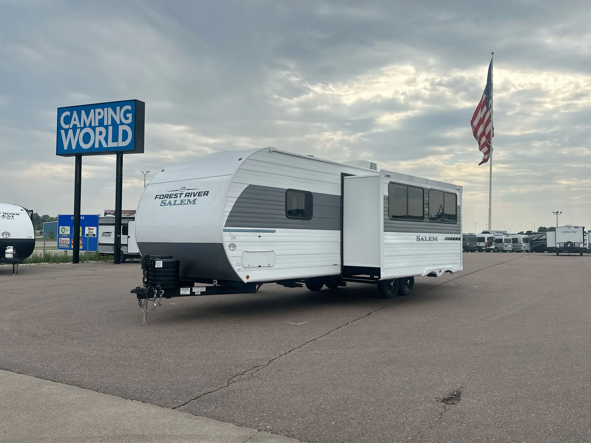2026 Forest River Salem 26DBUD dealer photo 1 from Camping World