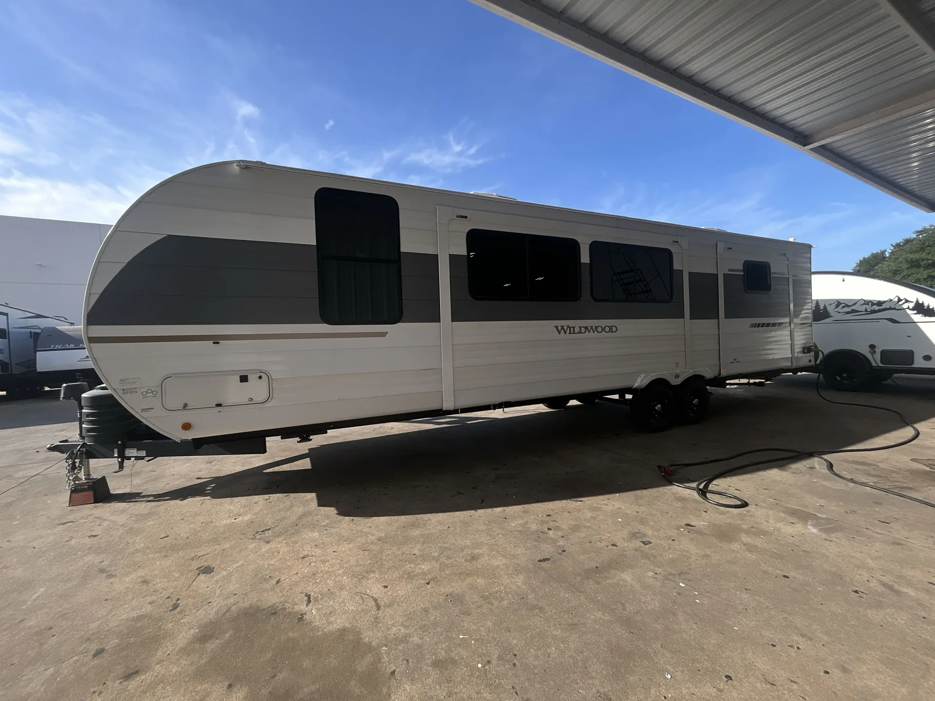 2025 Forest River Wildwood 31KQBTS — campside