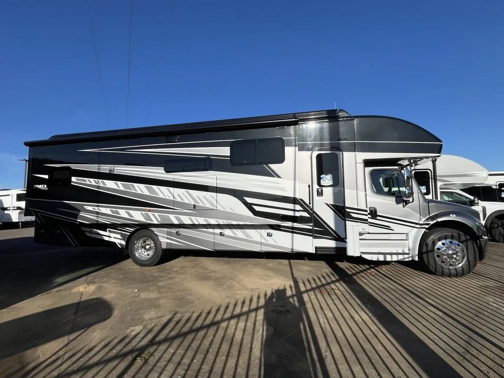 2026 Jayco Seneca 37M - Photo 2