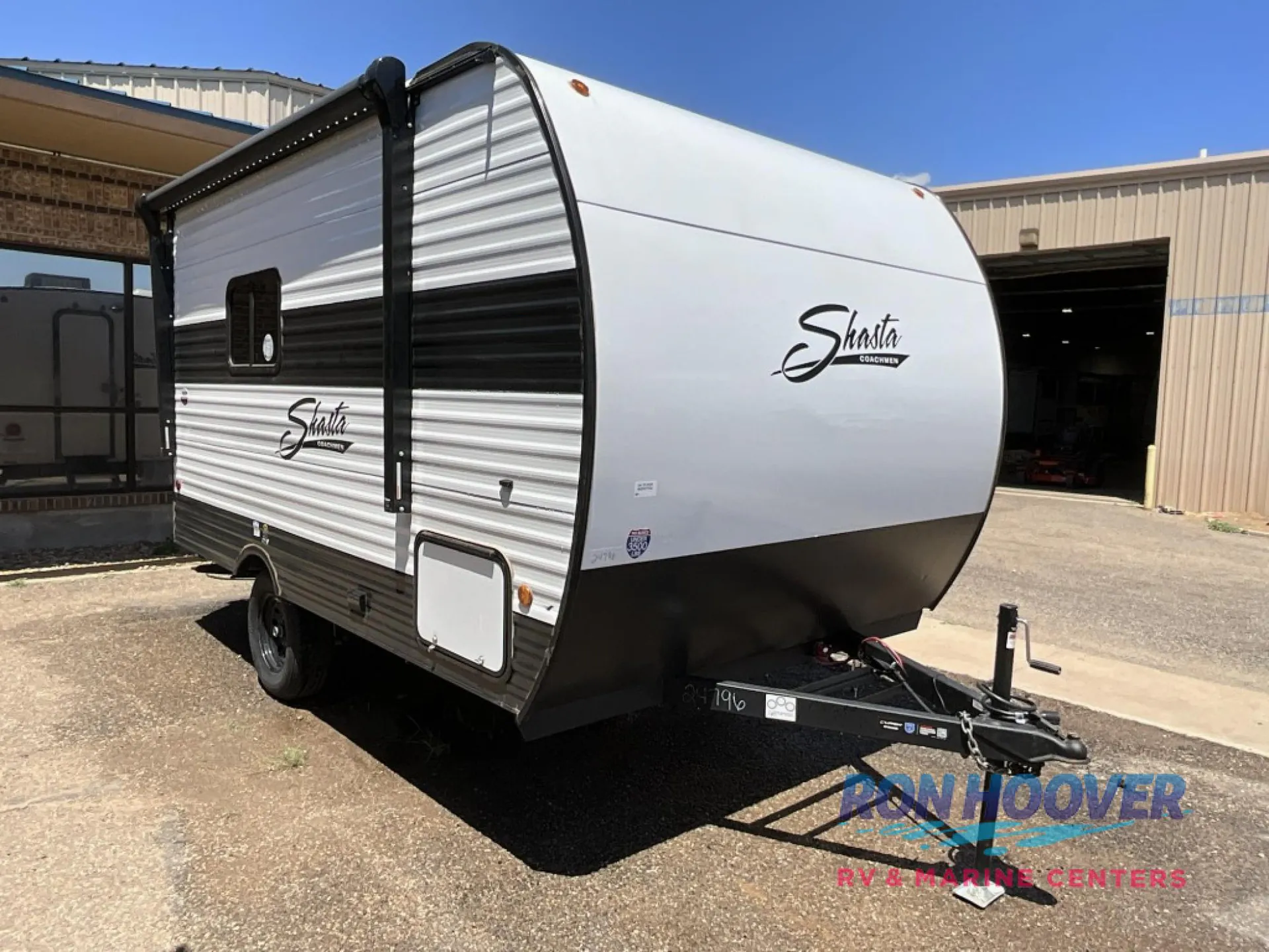 2026 Shasta Compact 17DB
