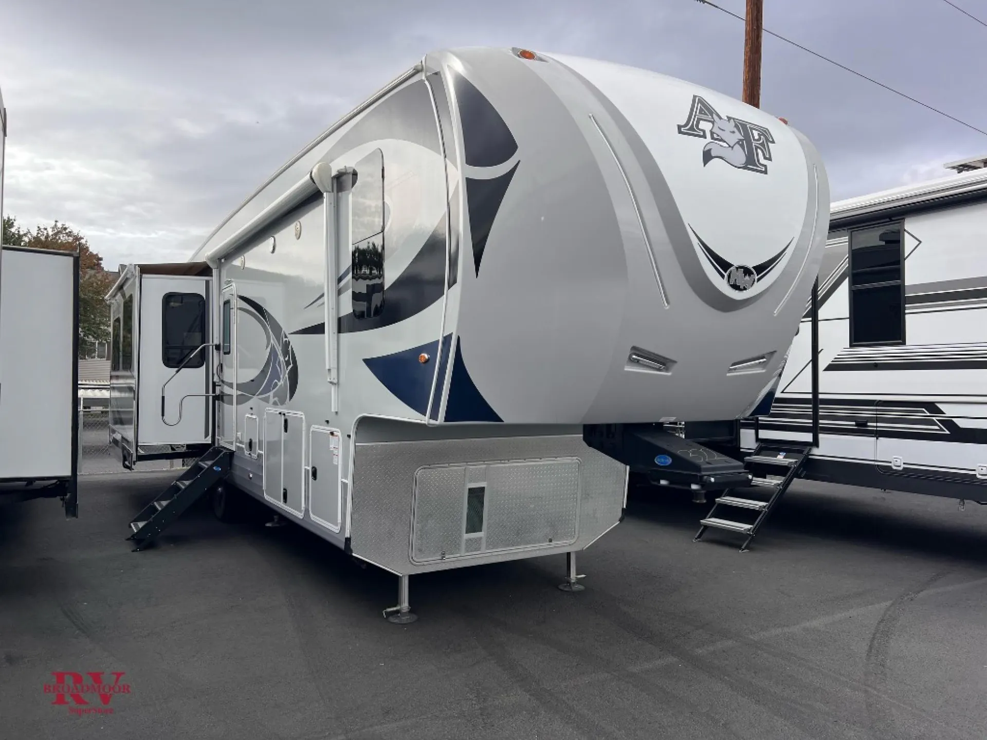 2021 Northwood Arctic Fox Grande Ronde 35-5Z - Photo 2
