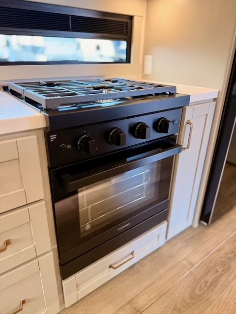 2026 Brinkley Model Z 3610, Kitchen photo 11