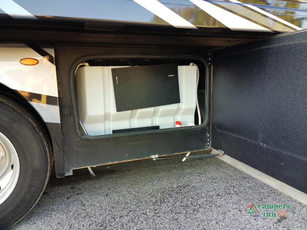 2021 Thor Motor Coach Challenger 35MQ, Photos photo 19