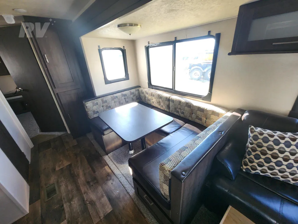 2019 Forest River Wildwood 31KQBTS, Photos photo 18