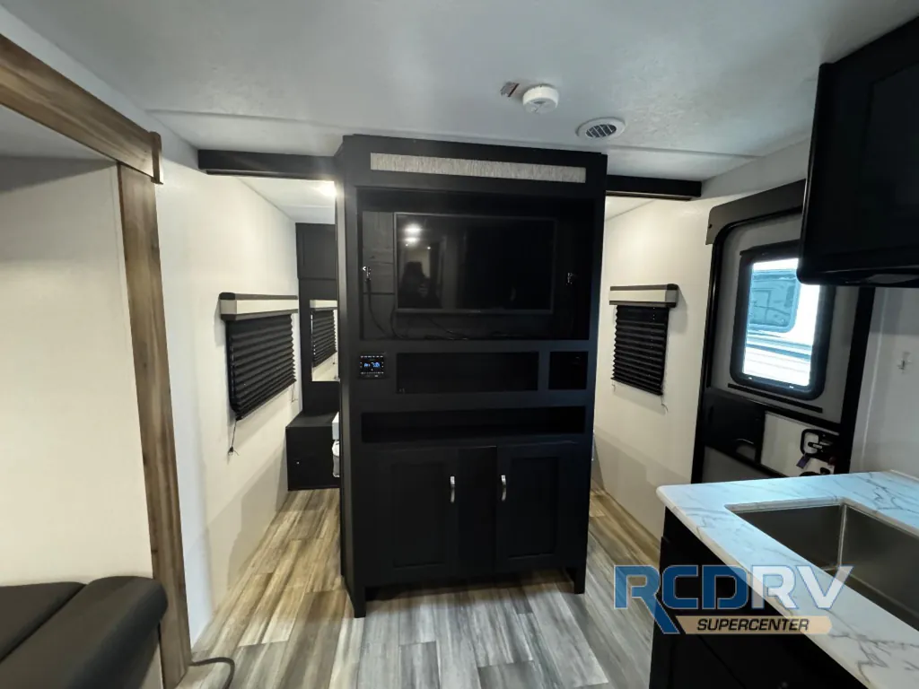 2024 Coachmen Freedom Express Select 29SE, Photos photo 10