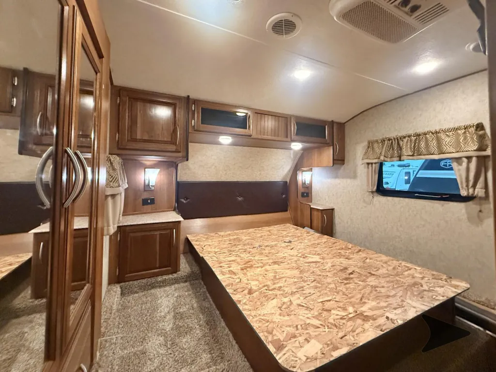2017 Prime Time Crusader 295RST, Photos photo 47
