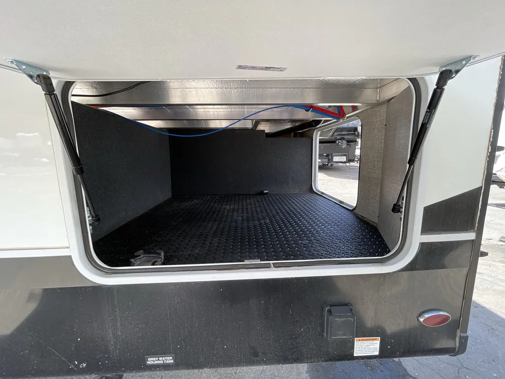 2022 Jayco North Point 380RKGS, Photos photo 17