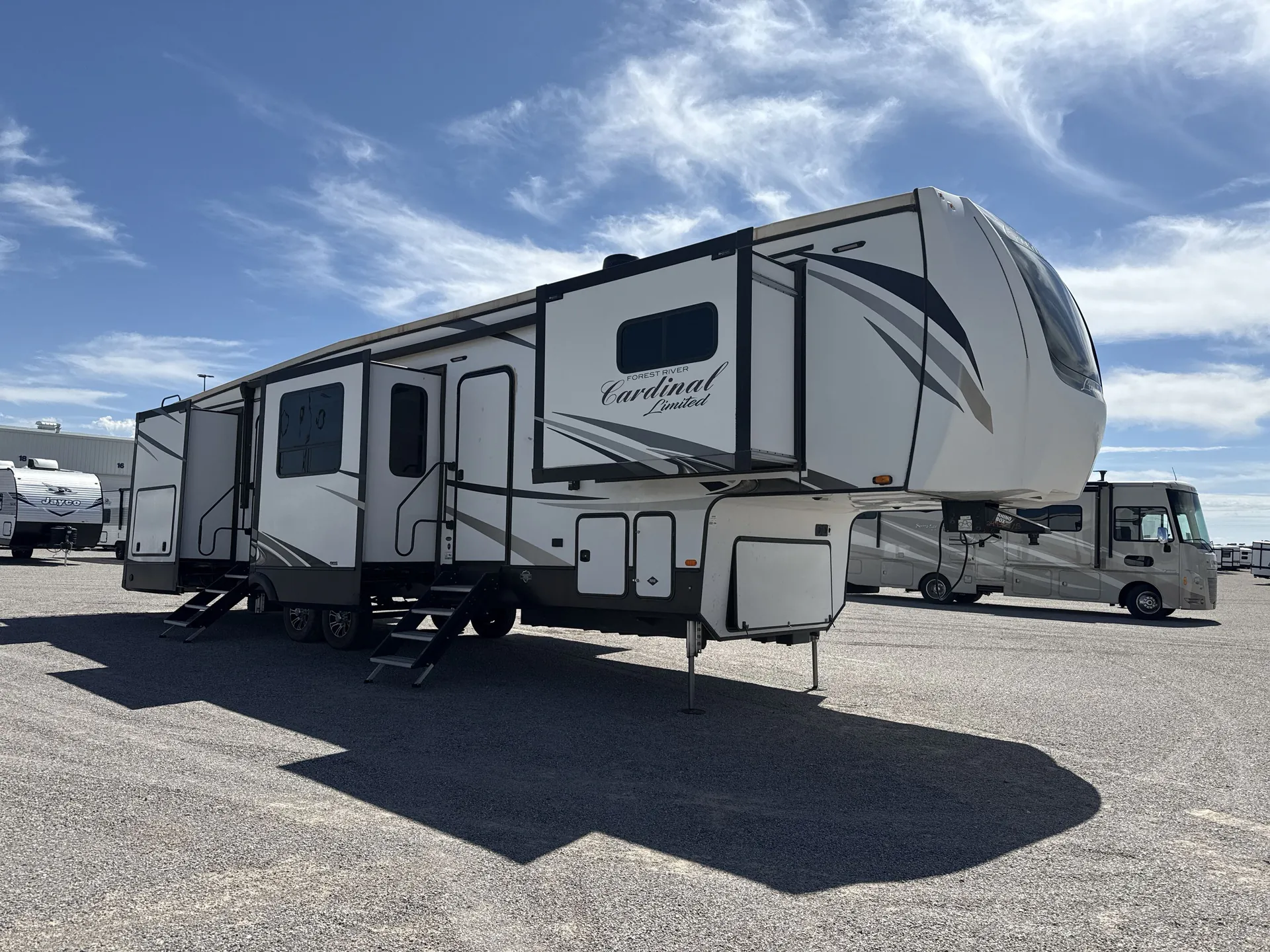 2021 Forest River Cardinal Limited 403FKLE - Photo 2