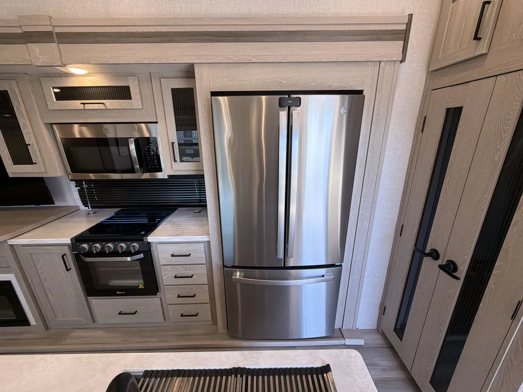 2022 Forest River Rockwood Signature 8294BS, Photos photo 8