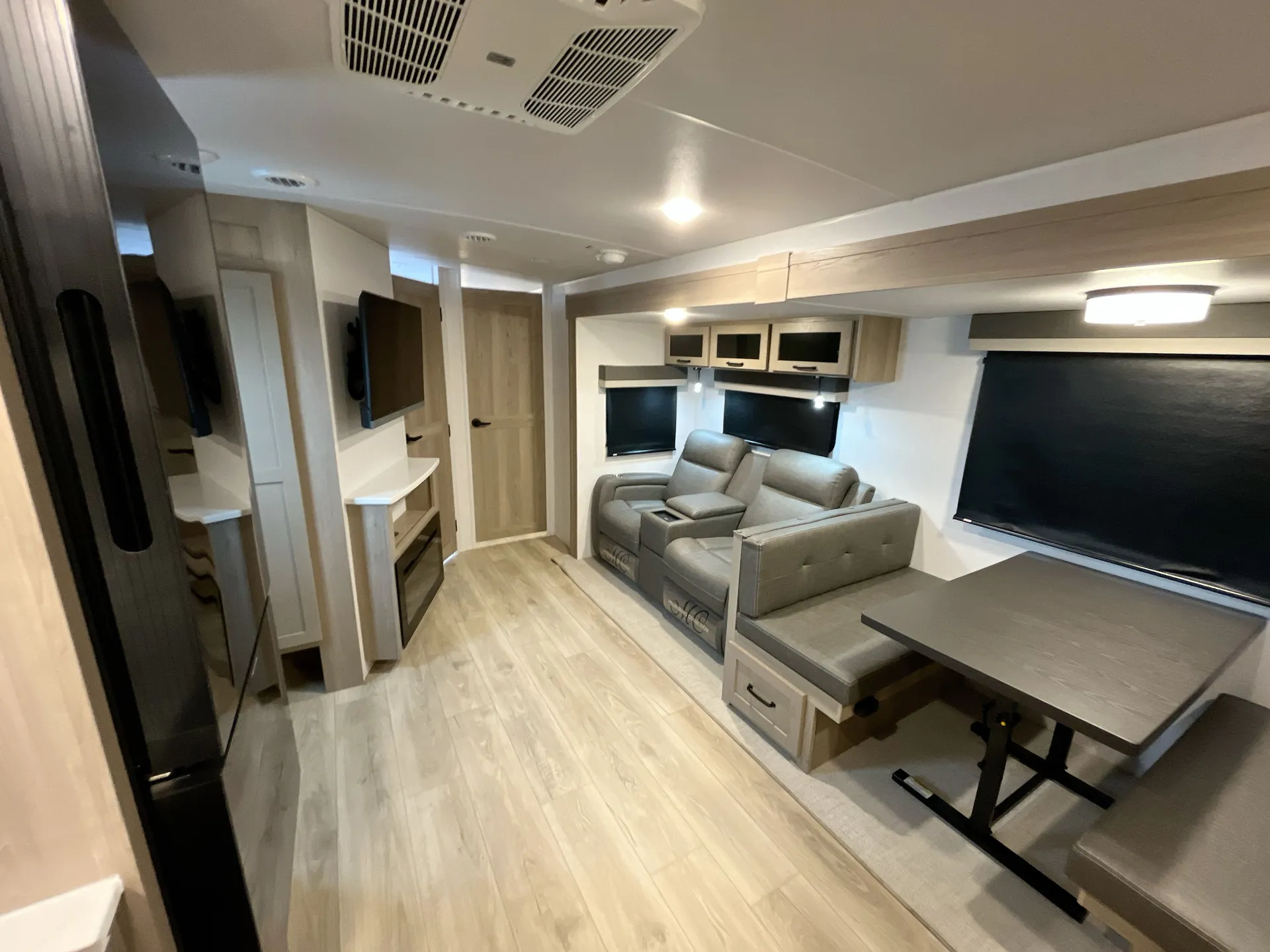 2025 Forest River Rockwood Ultra Lite 2608BS — living area main