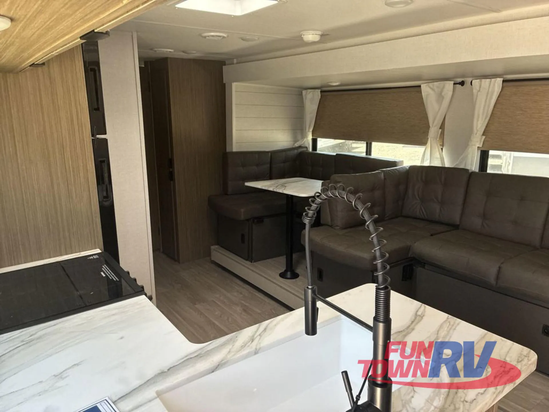 2027 Forest River Salem Cruise Lite 28VBXL — Photo 7