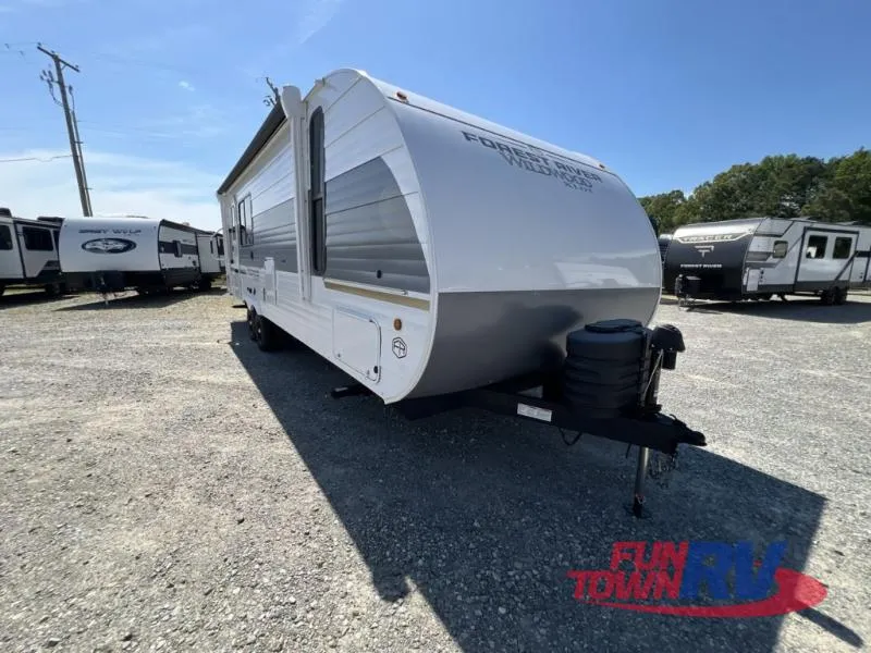 2025 Forest River RV Wildwood X-Lite 25ICE - Photo 2