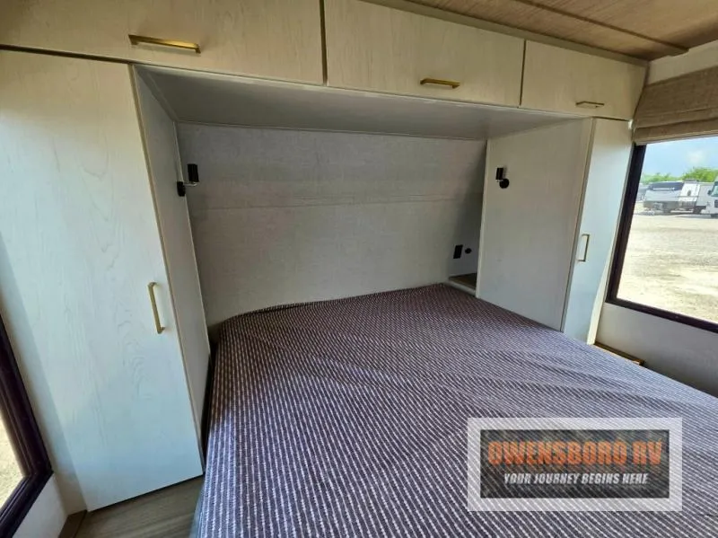 2027 Forest River RV Vibe 2900KB - Photo 2