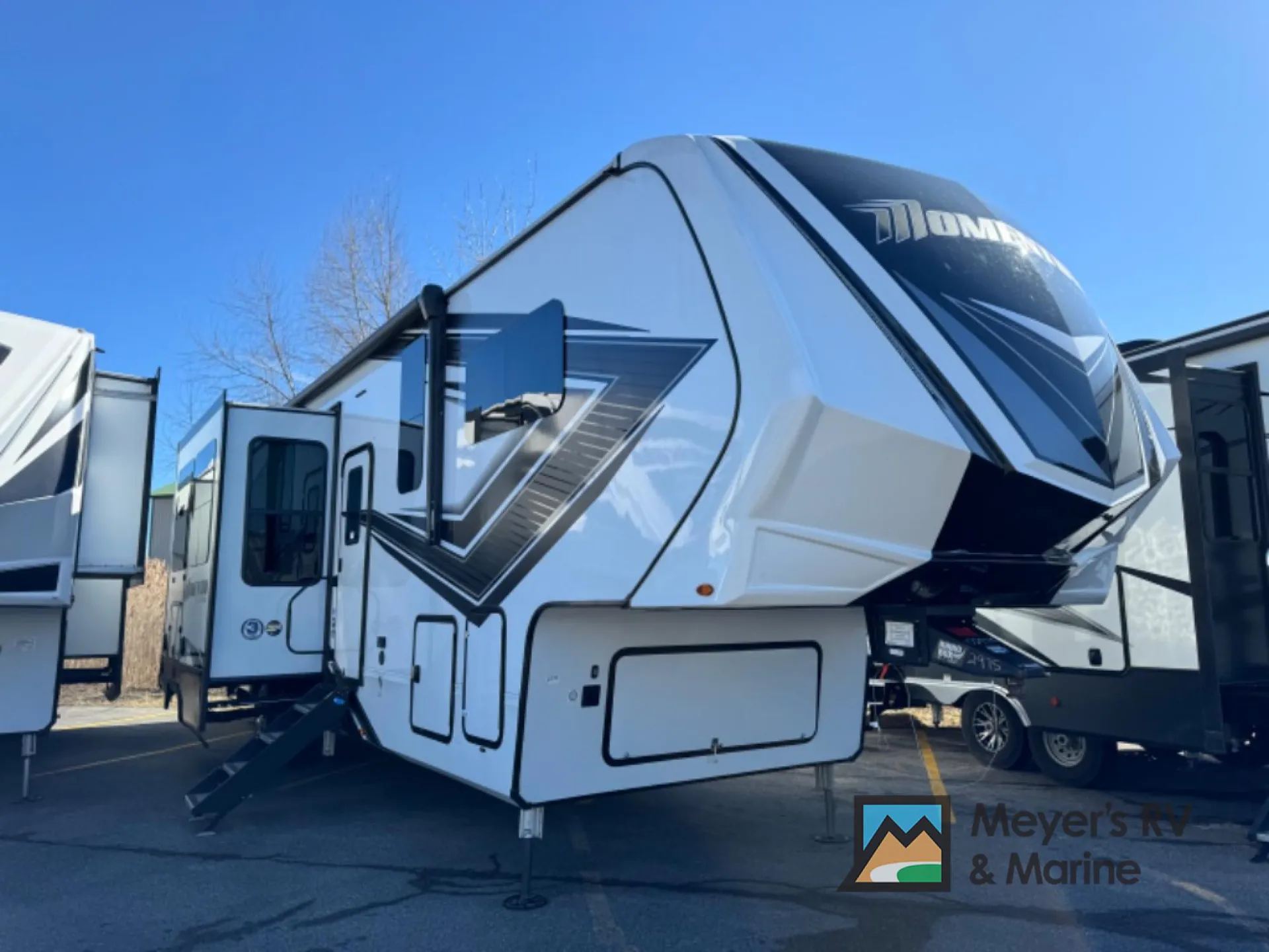 2022 Grand Design Momentum 351MS - Photo 2
