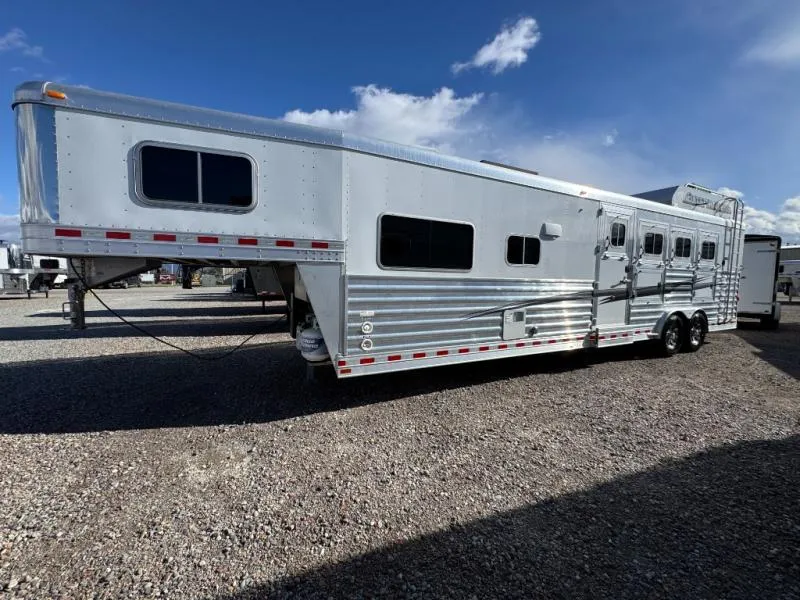 2022 Elite Mustang Spacious Living Quarters and Safe Transport (4 Horse) - Photo 2