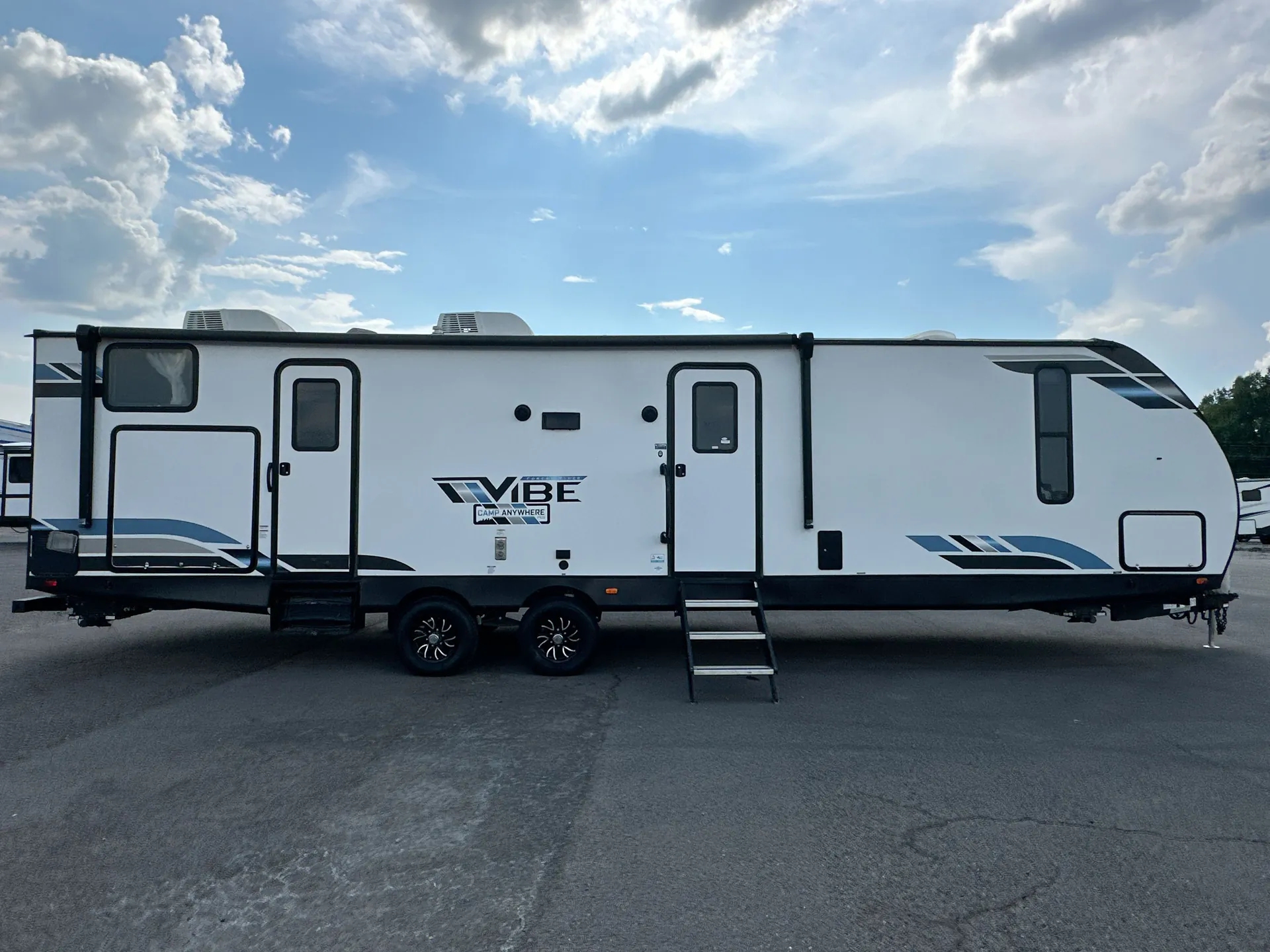 2023 Forest River Vibe 32BH — campside