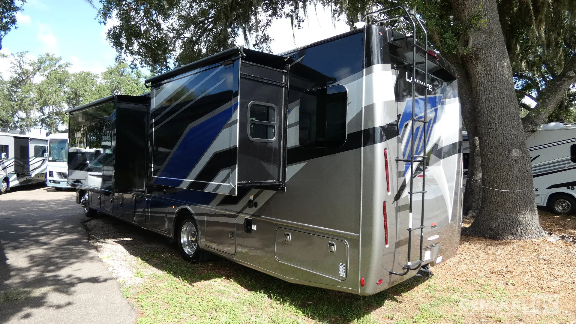 2027 Thor Motor Coach Luminate HH36 - Photo 4