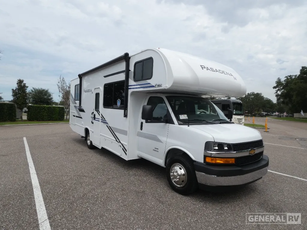 2026 Thor Motor Coach Pasadena SE SZ28 - Photo 2