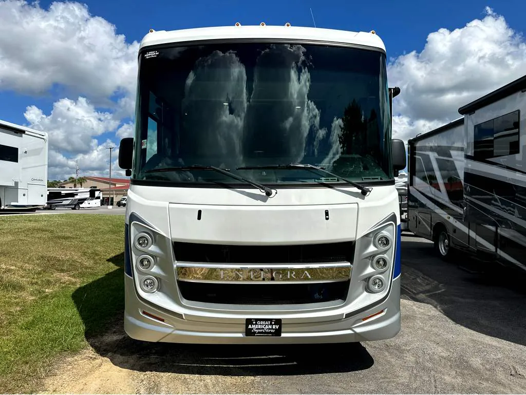 2027 Entegra Coach Vision XL 36C, Photos photo 2