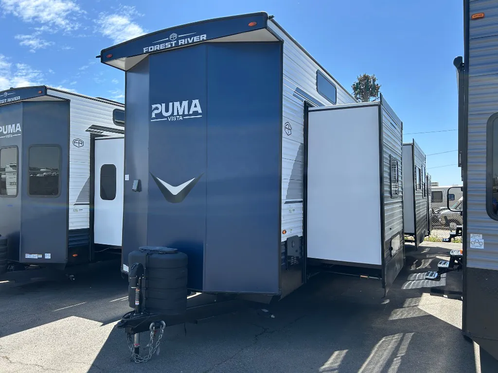 2025 Palomino Puma 429LFT - Photo 3