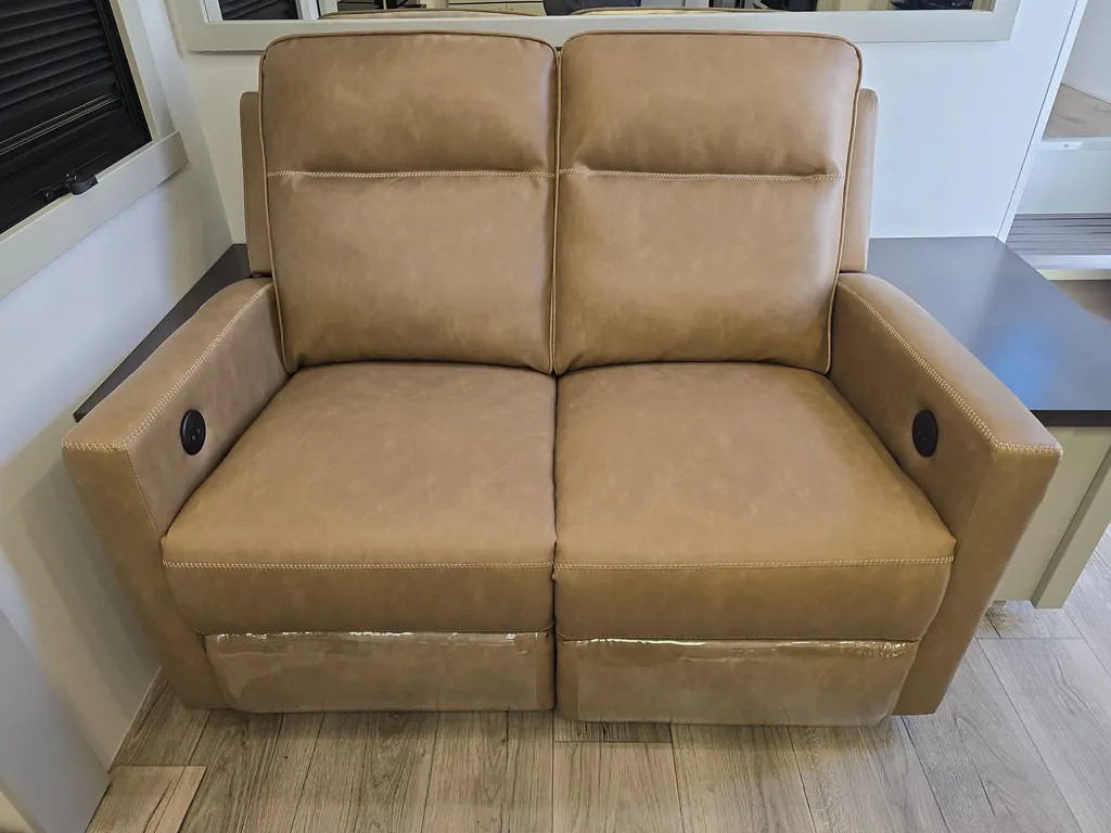 2026 Brinkley Model G 3520, Photos photo 16