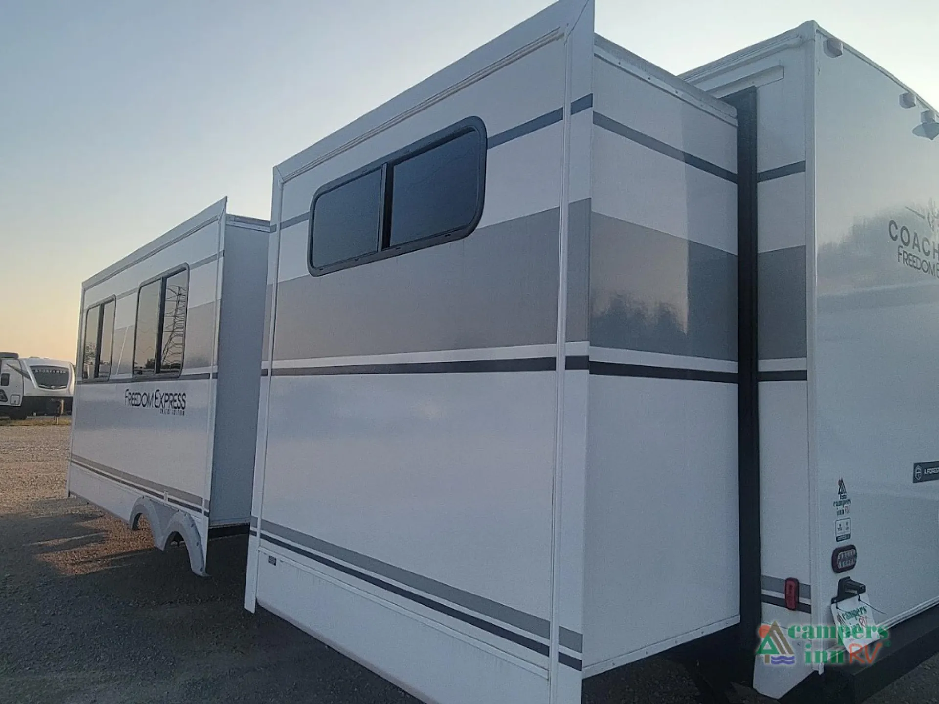 2026 Coachmen Freedom Express Select 31SE - Photo 3