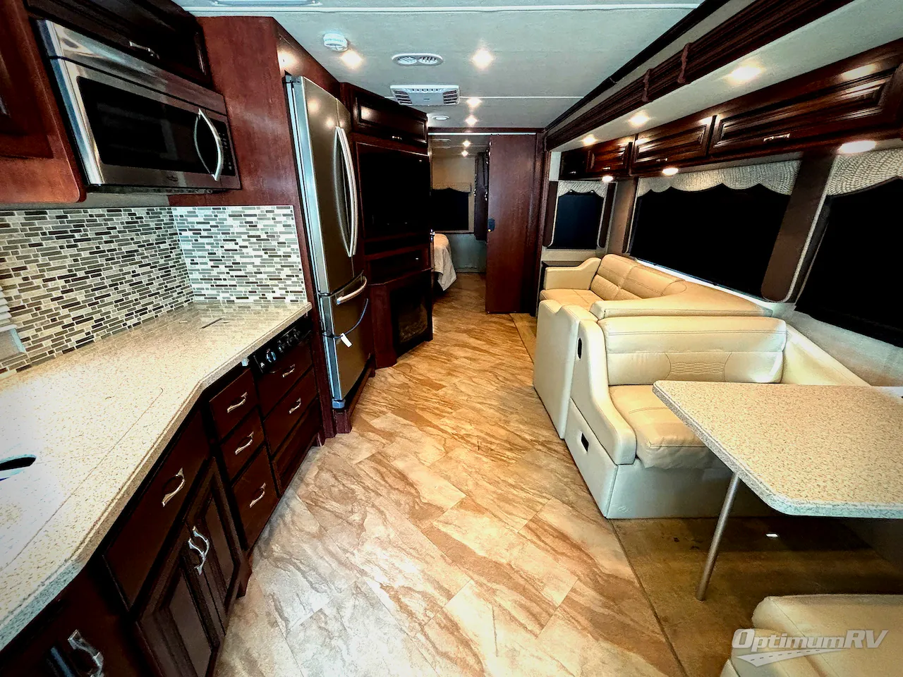 2017 Holiday Rambler Vacationer 33C - Photo 4