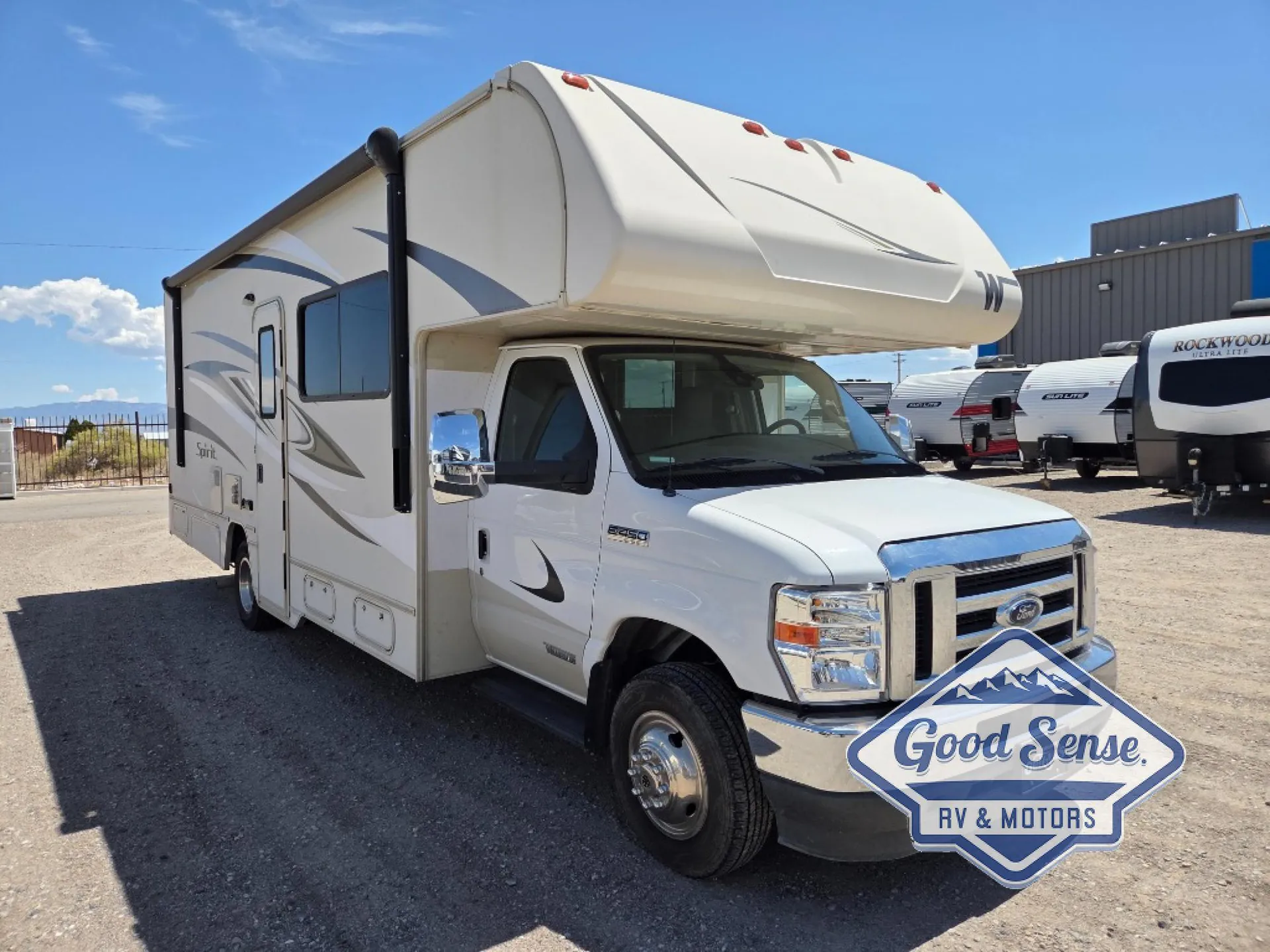 2021 Winnebago Spirit 26T - Photo 2