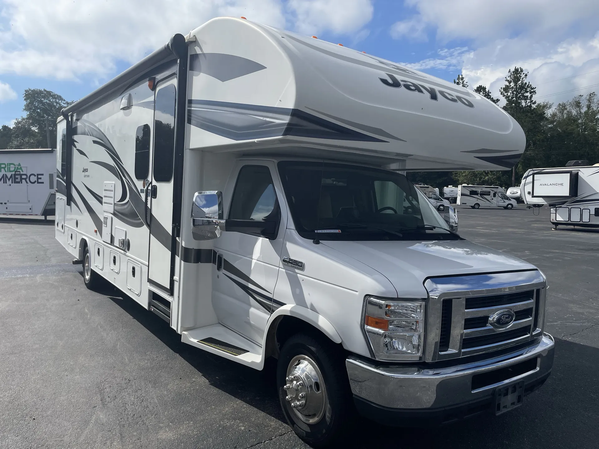 2019 Jayco Greyhawk 30Z — Photo 1