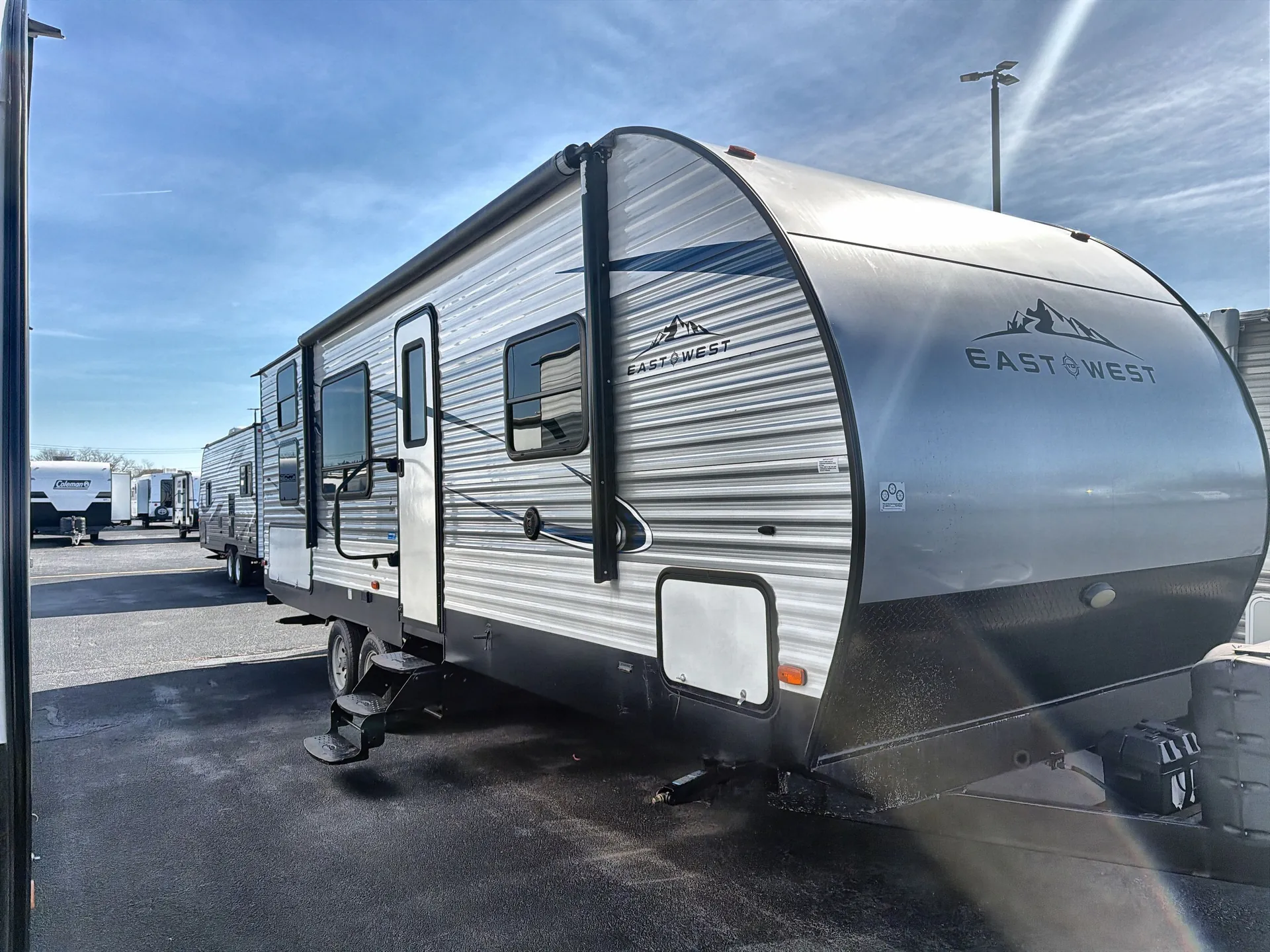 2019 East to West Della Terra 27 KNS - Photo 2