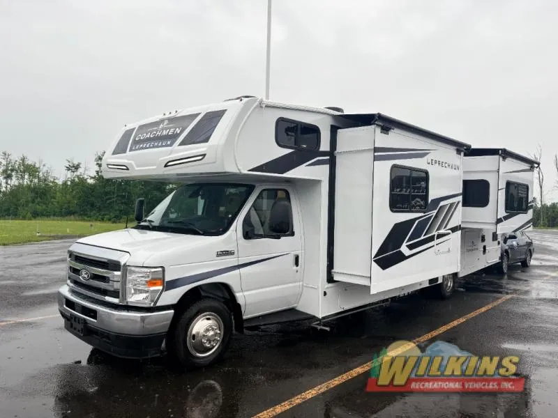 2027 Coachmen Leprechaun 308KB - Photo 4
