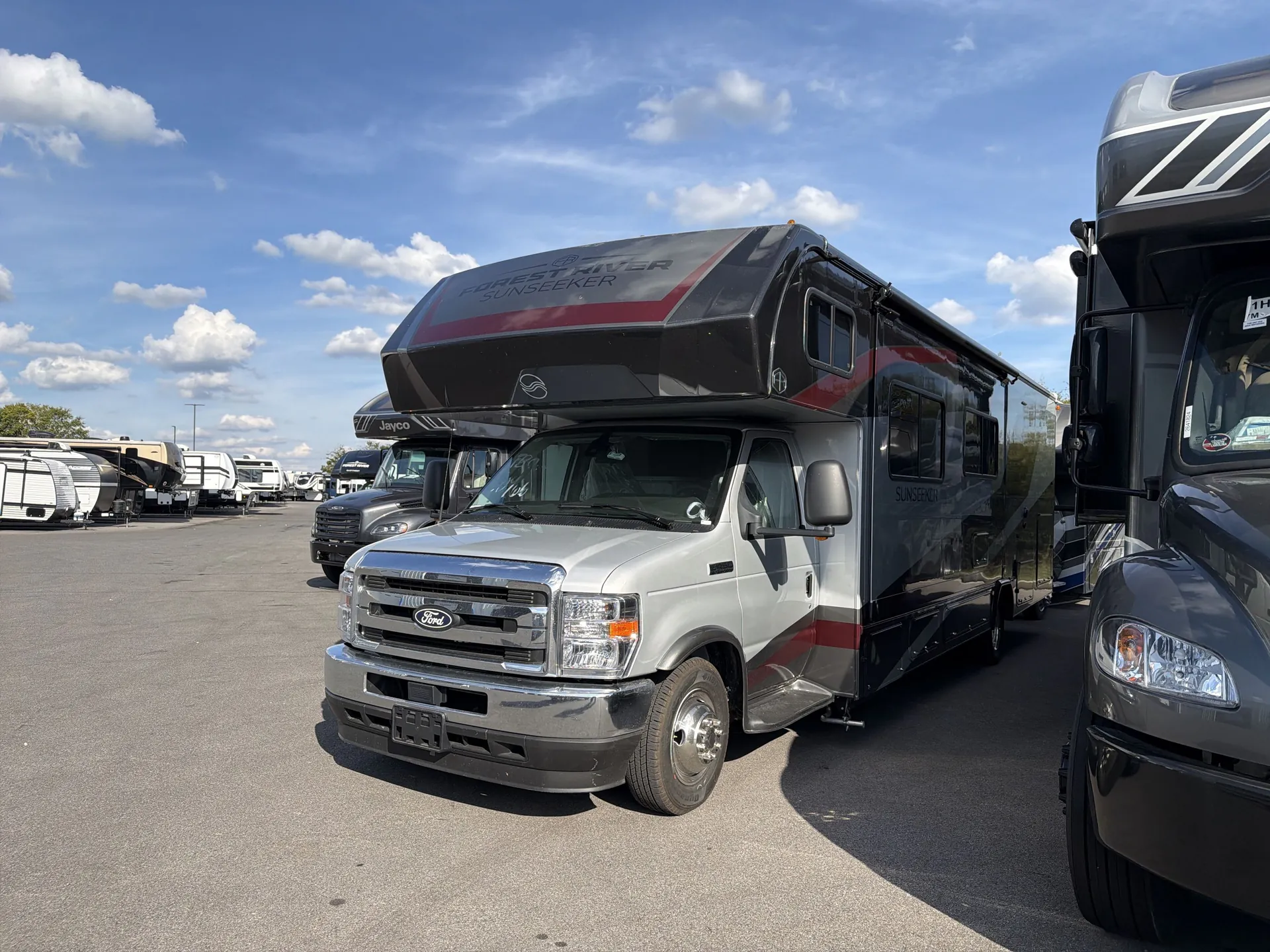 2027 Forest River Sunseeker 3010DS