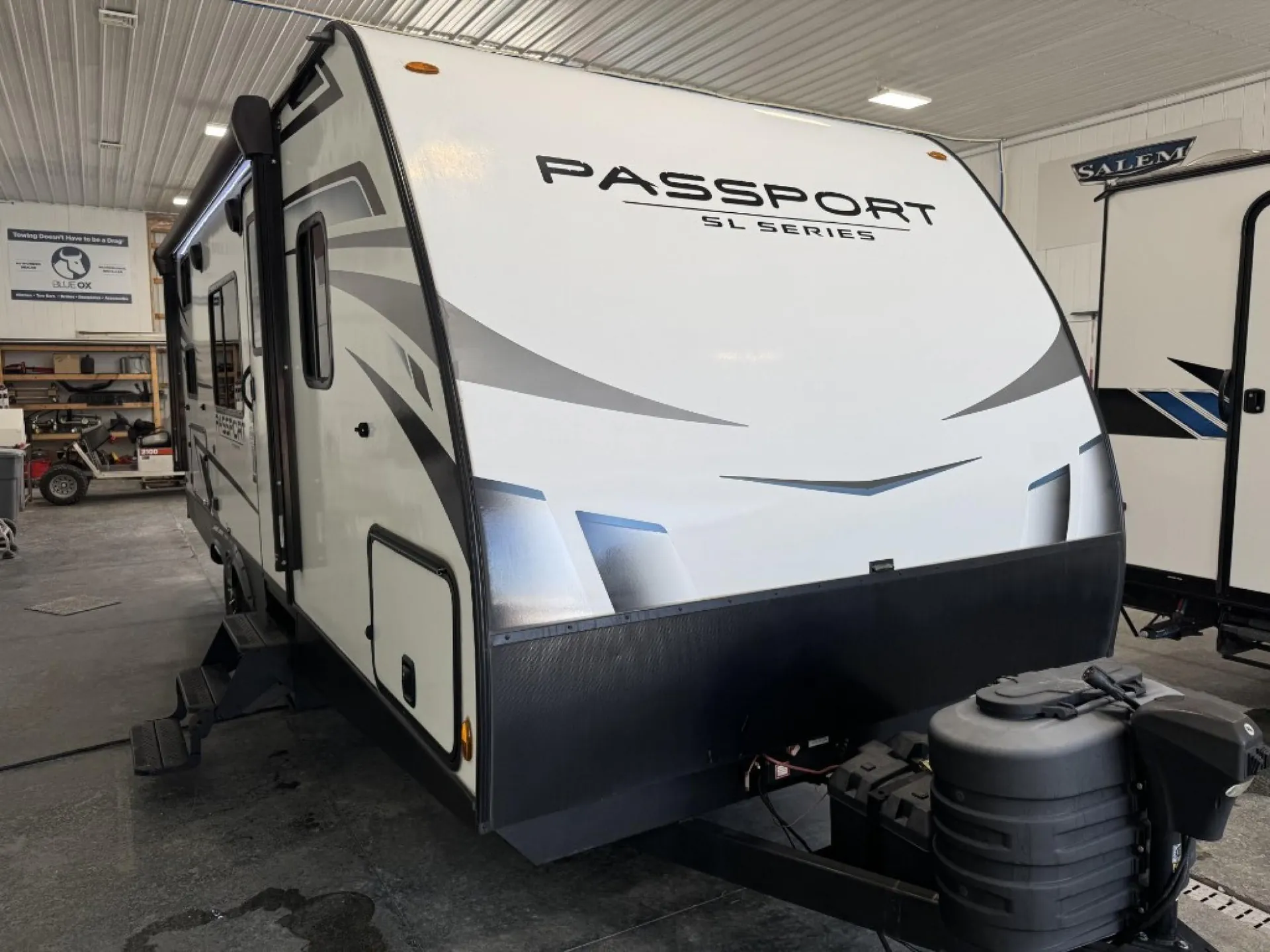 2023 Keystone Passport SL 219BH - Photo 2